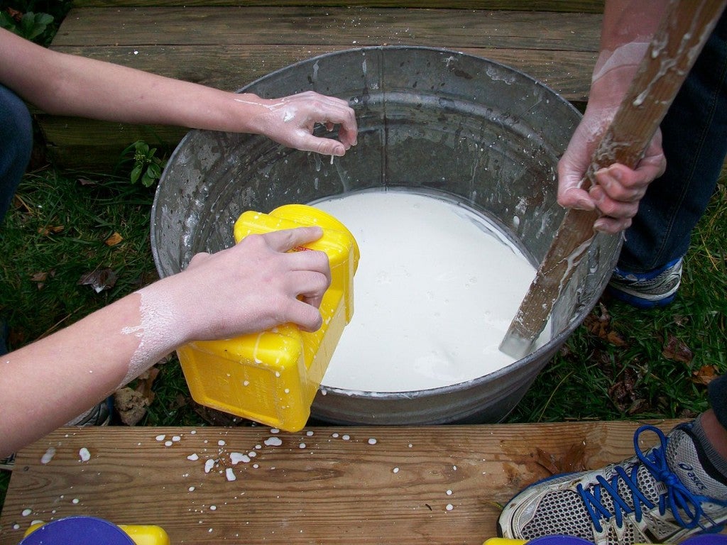 bring-cornstarch-camping-lotion