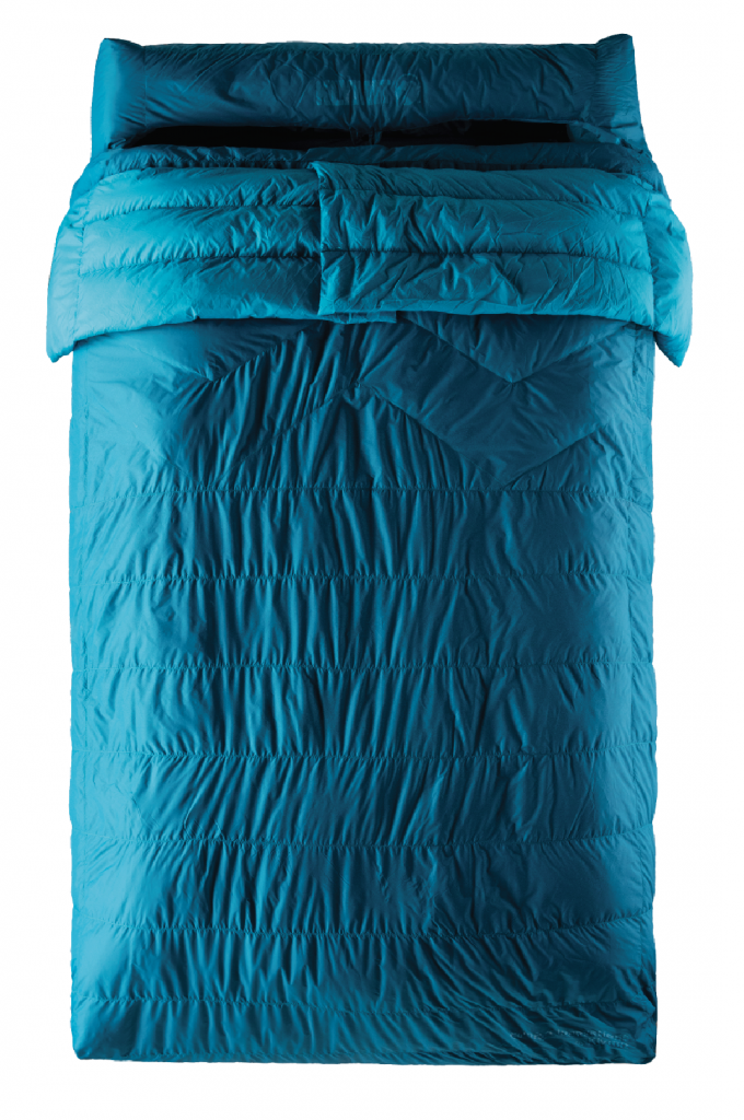 Couples Camp Happier with This New Double Sleeping Bag