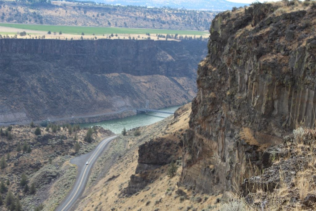 hiking in cove palisades state park