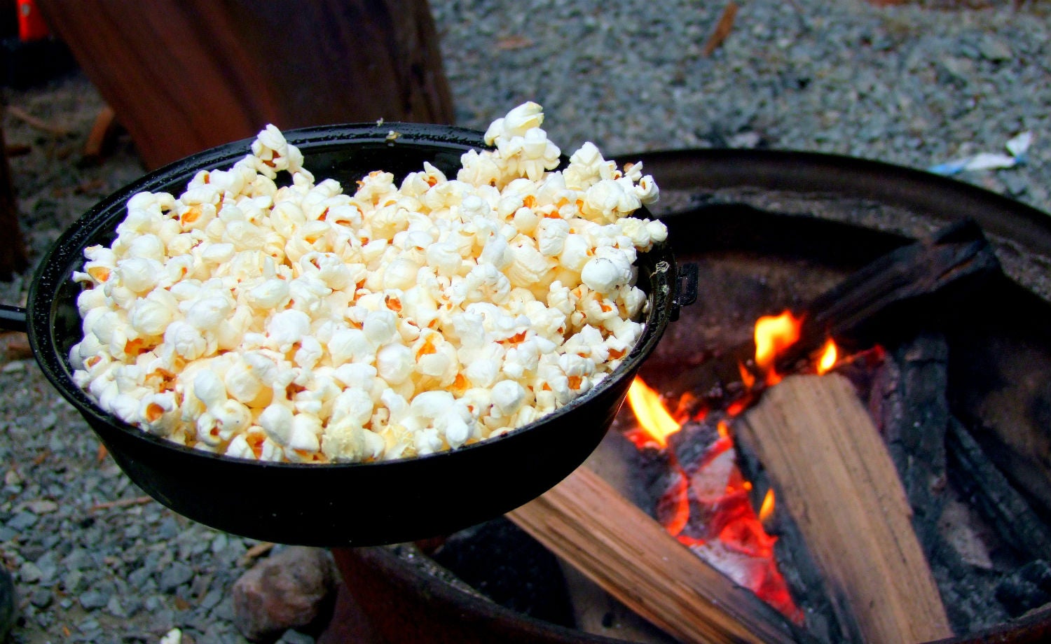 How Do You Make Popcorn When Camping? 