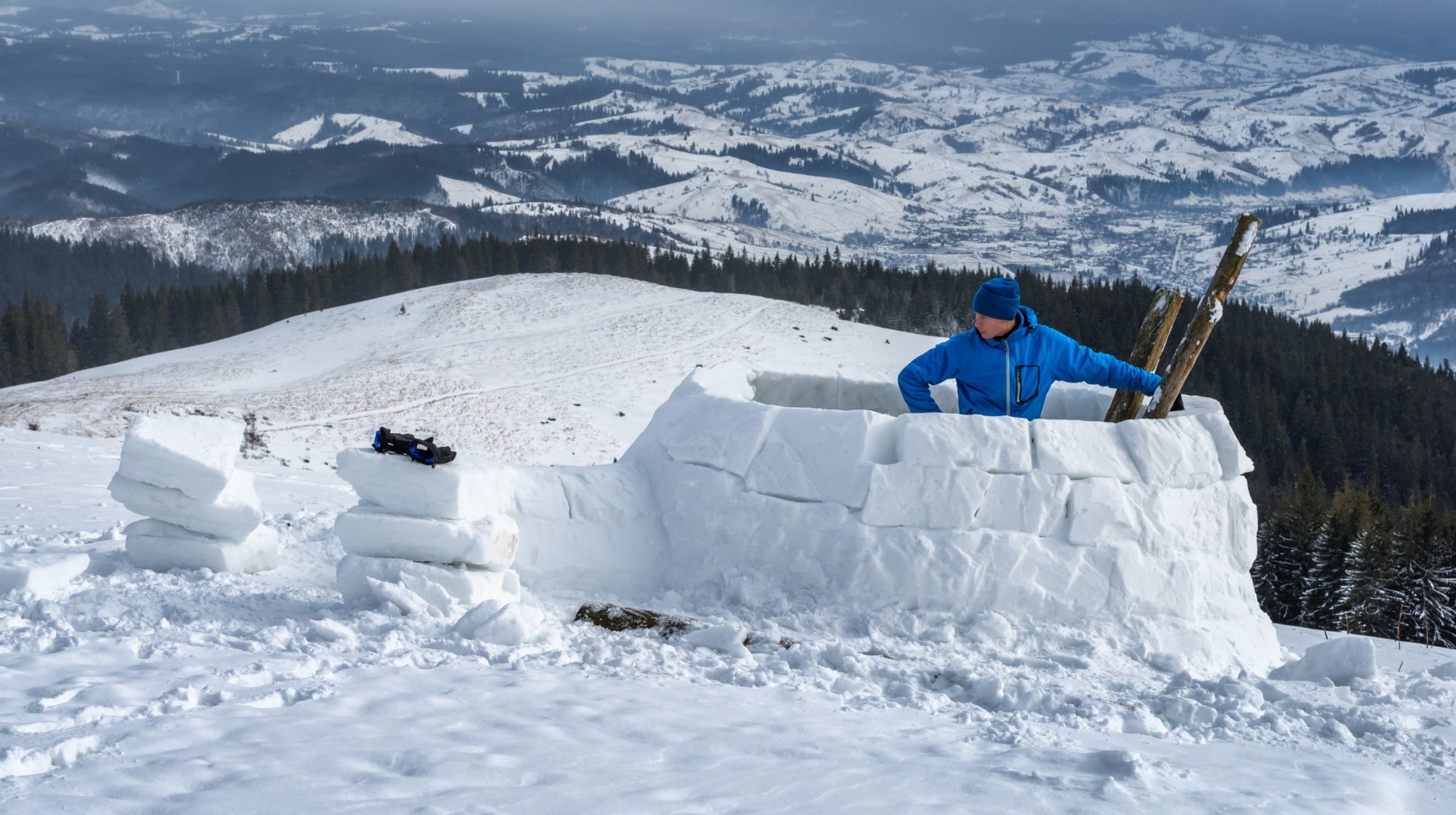 How To Make An Igloo For Cozy Camping This Winter