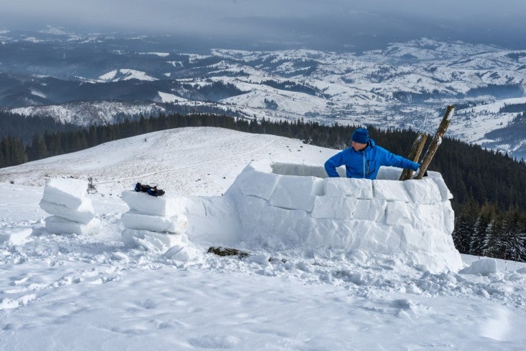 How to Make an Igloo for Cozy Camping this Winter