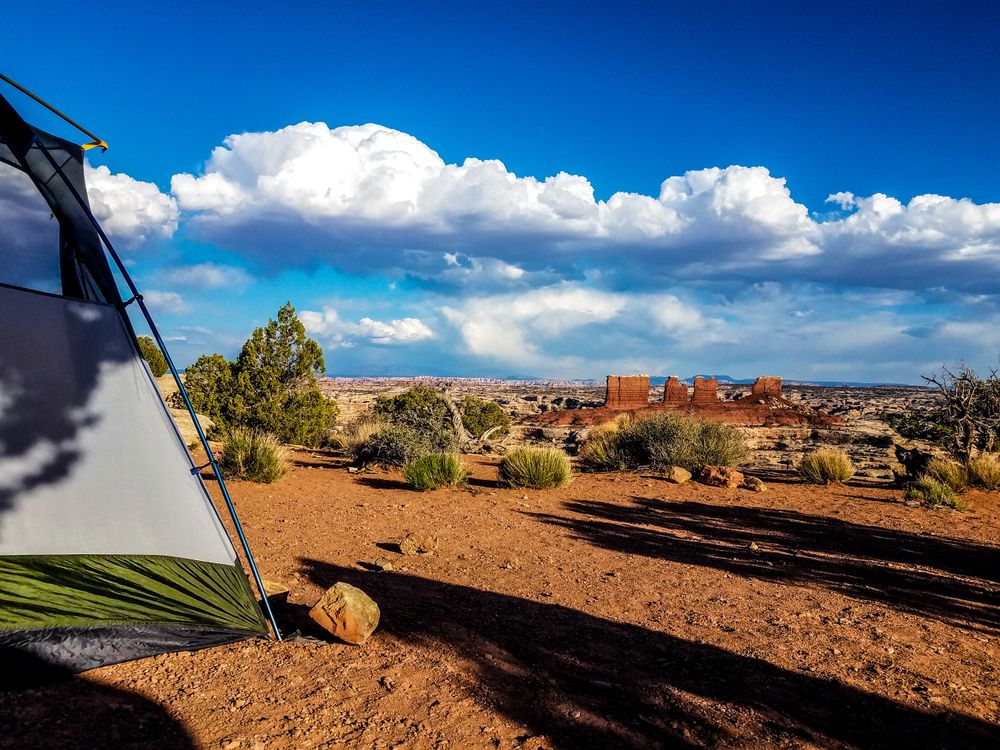 maze overlook at canyonlands national park camping