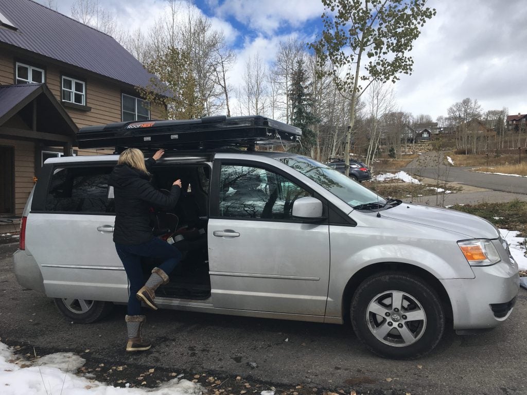 installing the roofnest tent at home