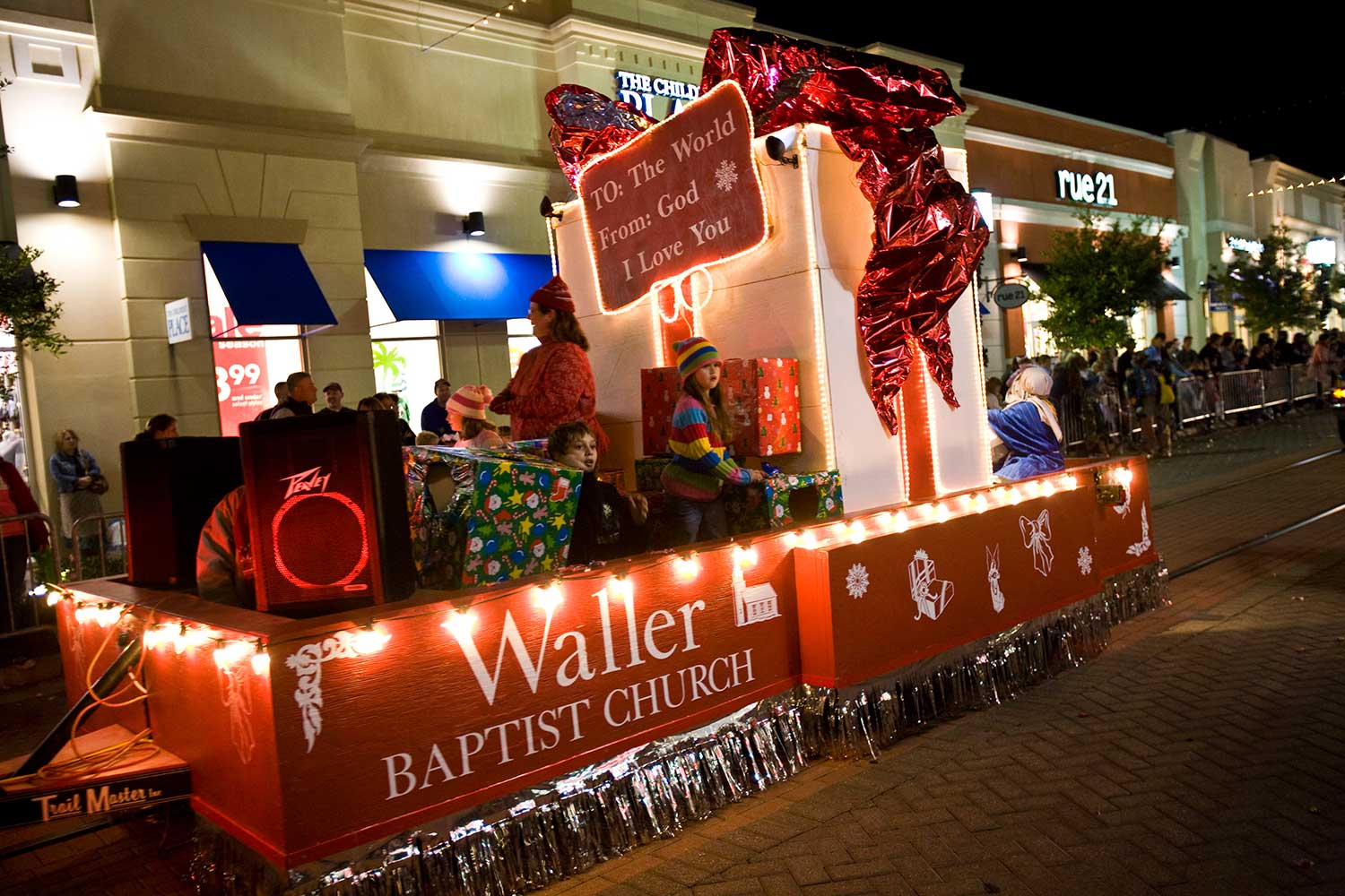 waller baptist church float in nachitoches christmas parade