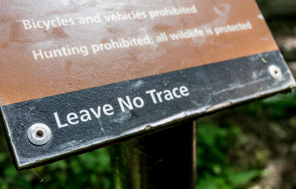 a sign detailing the rules of the environmental nonprofit leave no trace