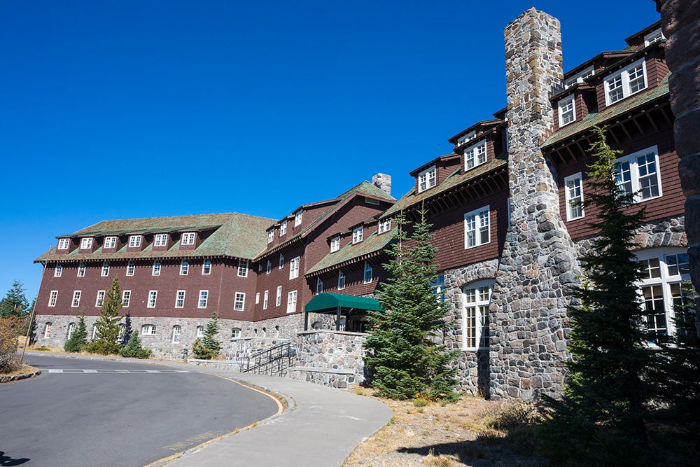 carter lake lodge at crater lake national park in southern oregon