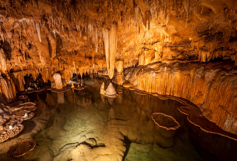 Onondoga cave filled with water.