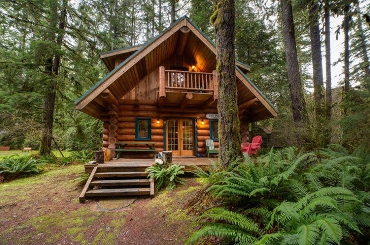 These Cozy Mt. Baker Cabins Are Less Than 3 Hours From Seattle