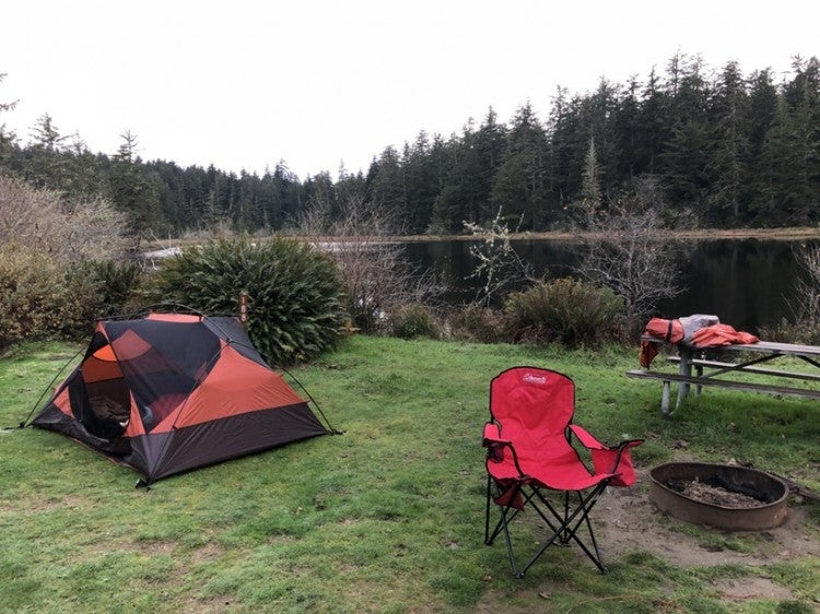How to Go Clam Digging on Washington's Coast