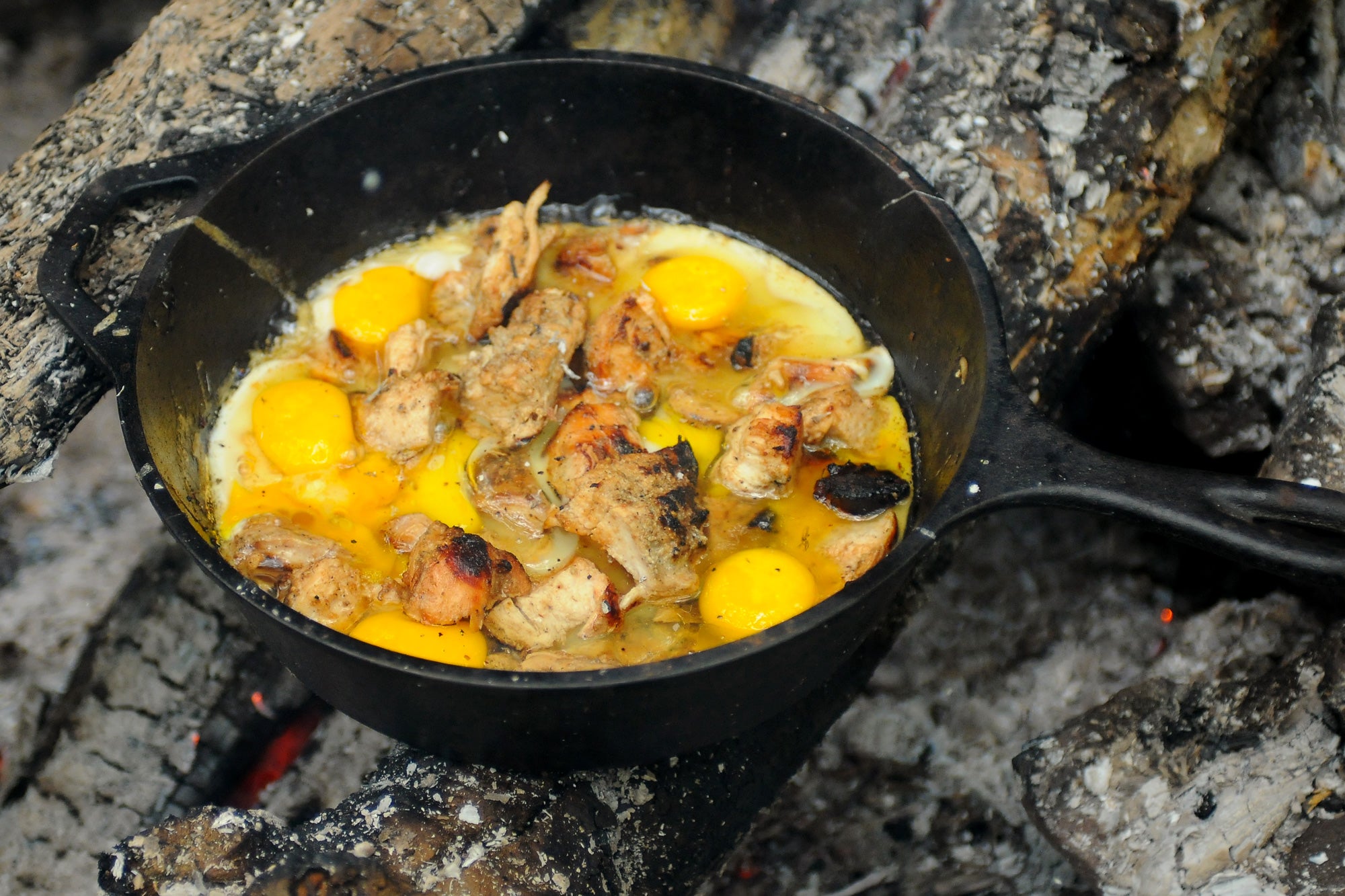 5 Easy Keto Camping Meals for High Energy in the Outdoors