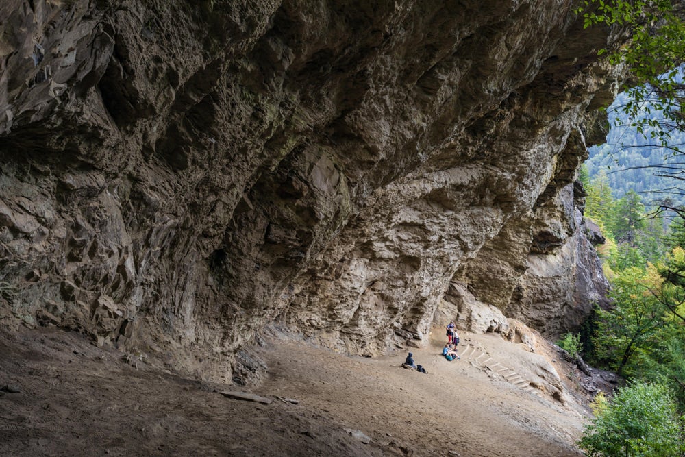 hikers at the start of the alum cave trail leading to the start of mt. leconte in tennessee