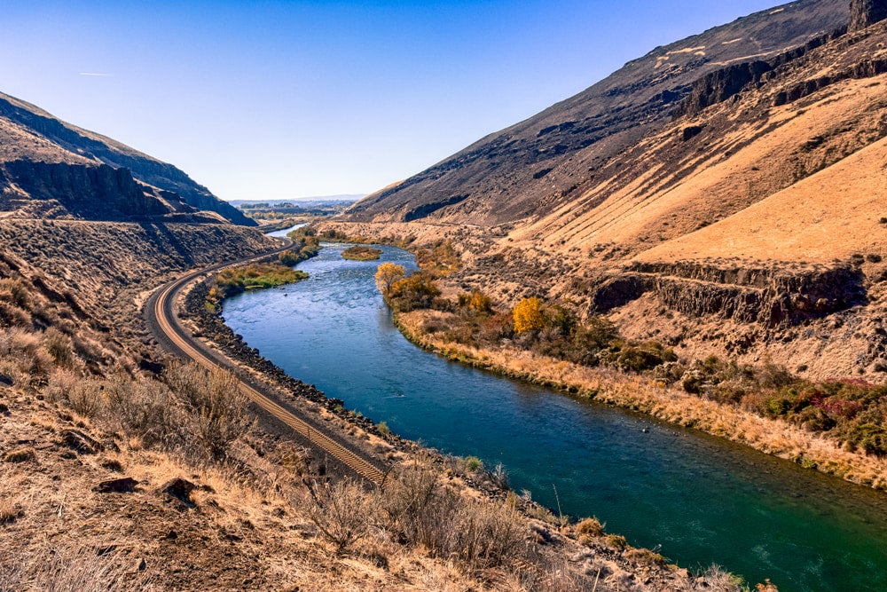 Yakima river winding through mountains.