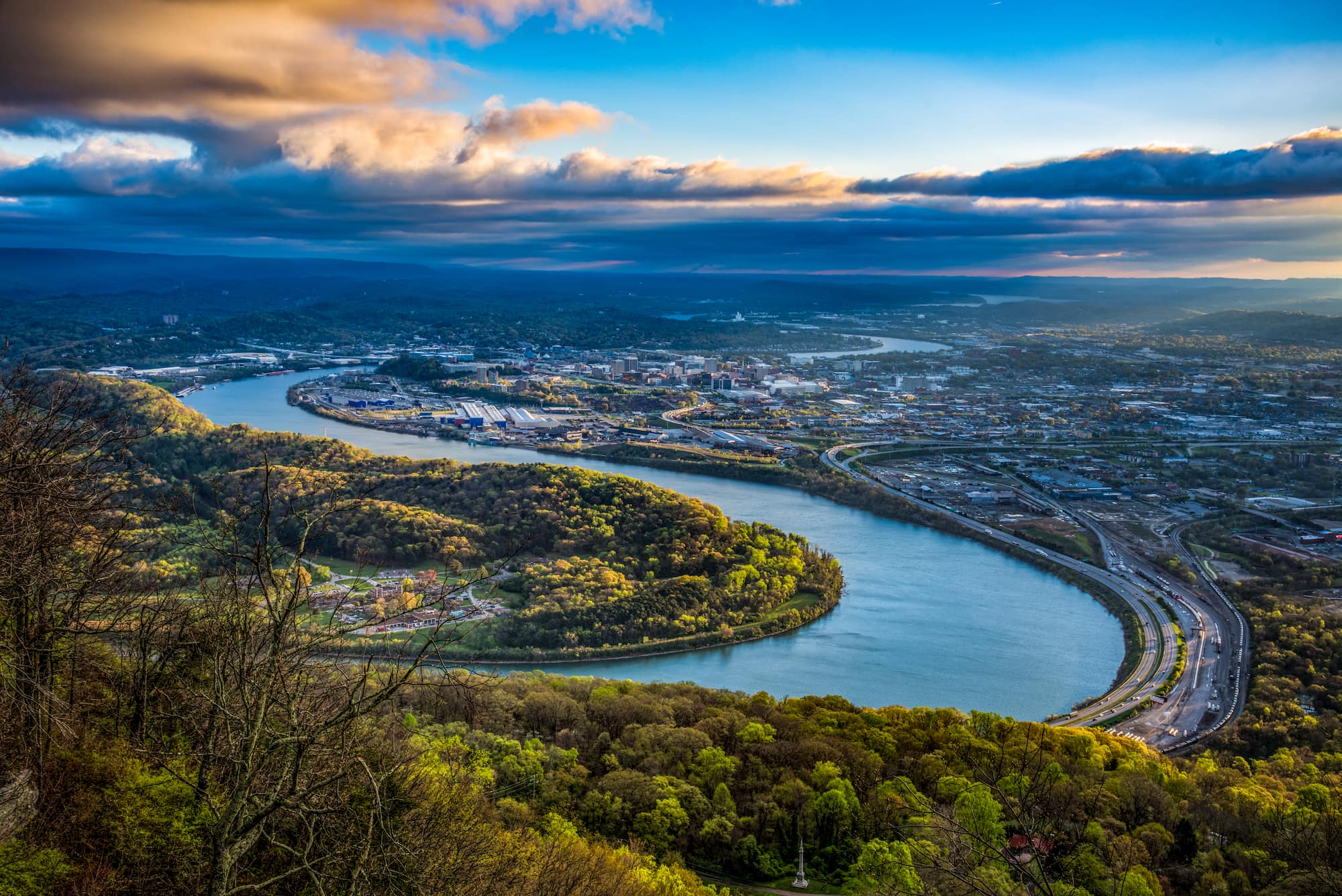 Aerial view of river running through Chattanooga, Tennessee. 