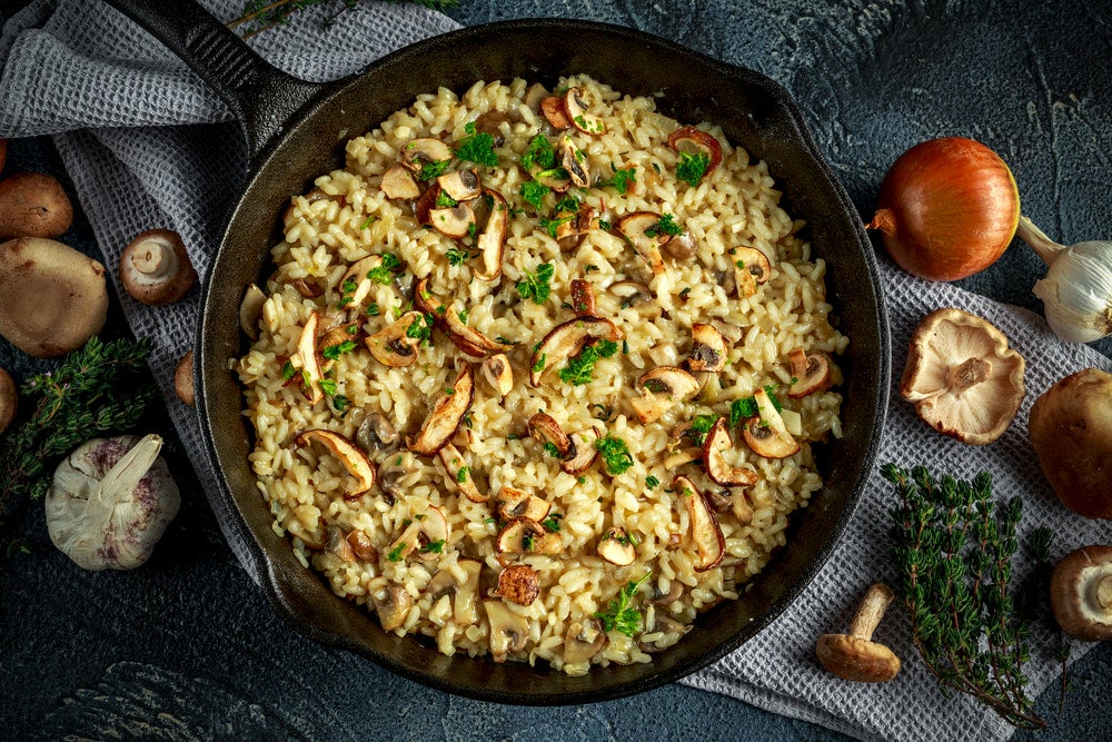 Mushroom risotto in a cast iron.