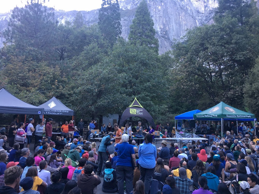 a crowd of attendees in yosemite national park
