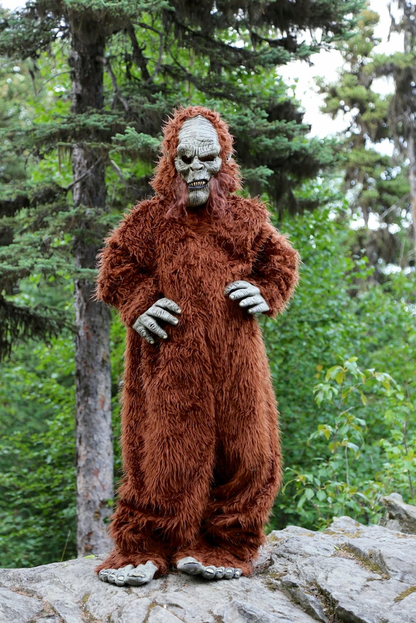 How to Dress like Bigfoot Costume - Complete Guide