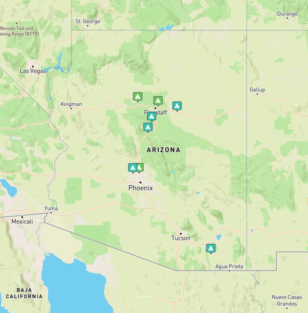 Map or Arizona with the 8 RV parks pinpointed.