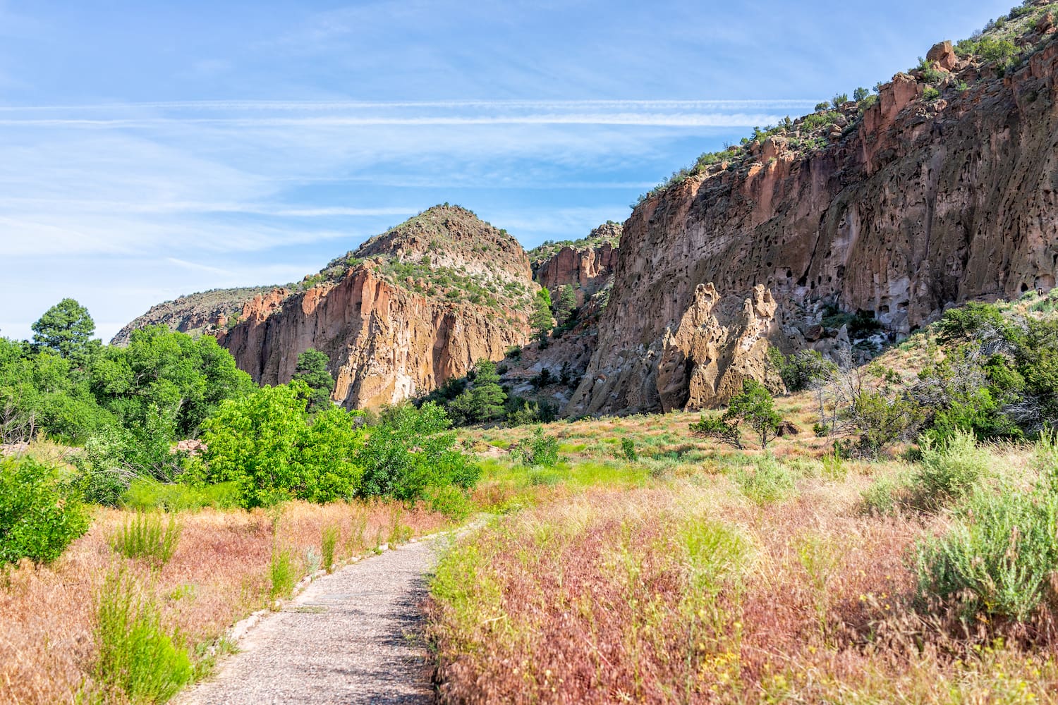 photo of main loop trail at bandelier national monument