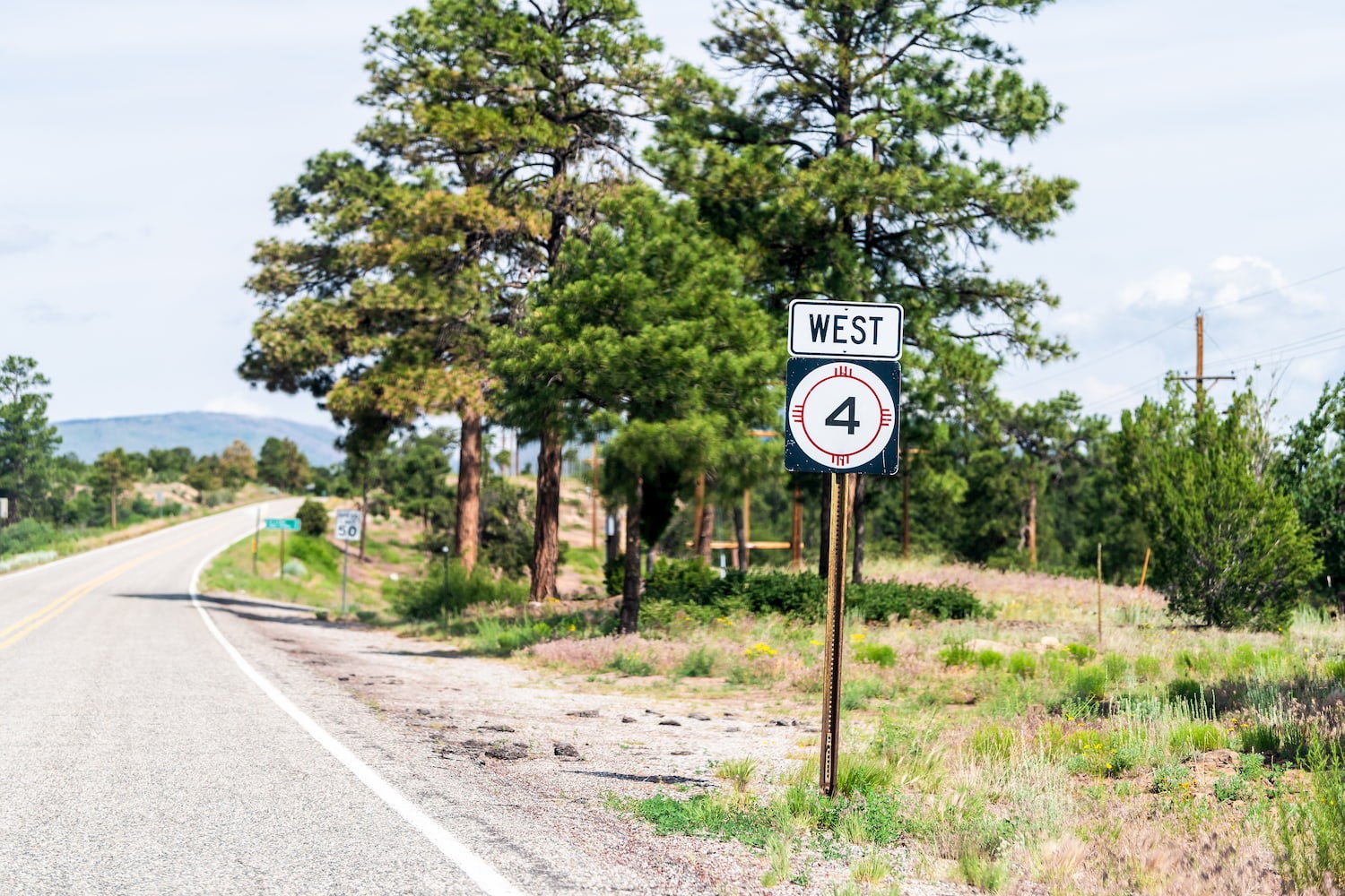 street sign on highway 4