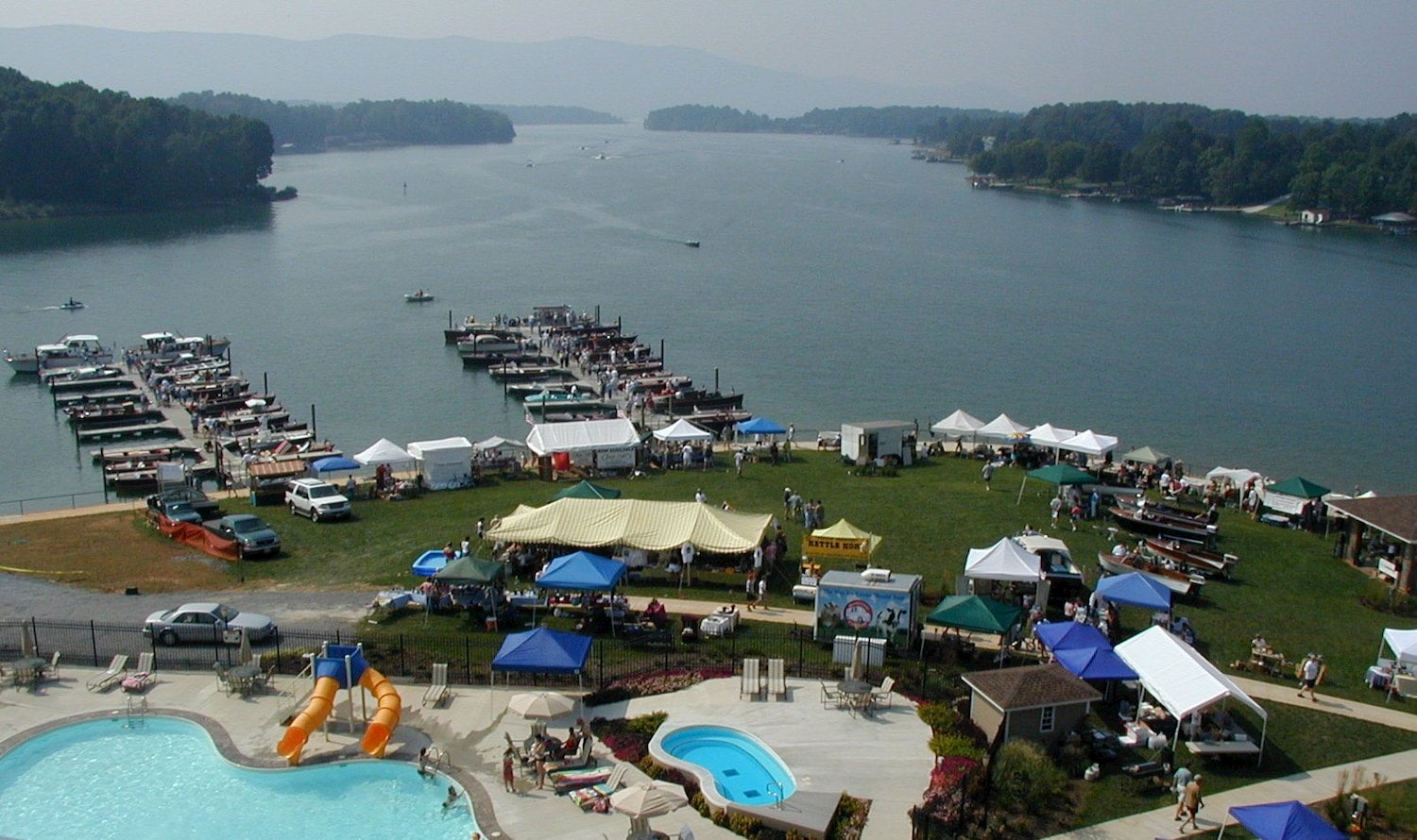 marina on smith mountain lake