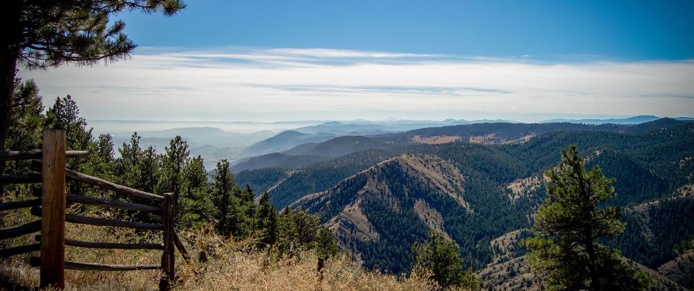 landscape of mountains and cirrus clouds