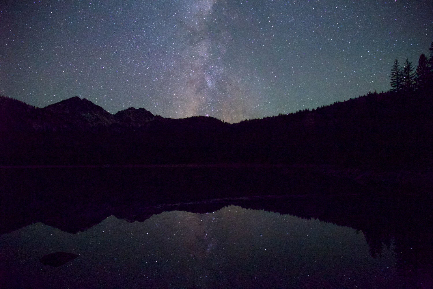 night sky over anthony lakes in eastern oregon